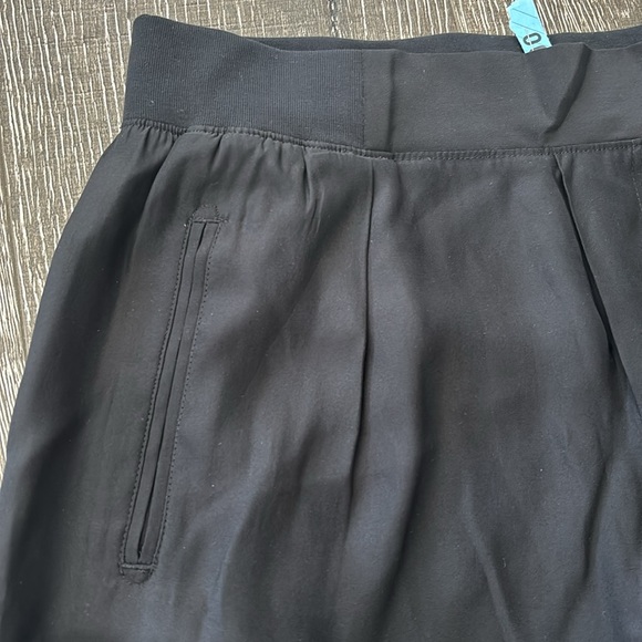 ATM 100%silk jogger style black pants size:xs - Picture 2 of 8